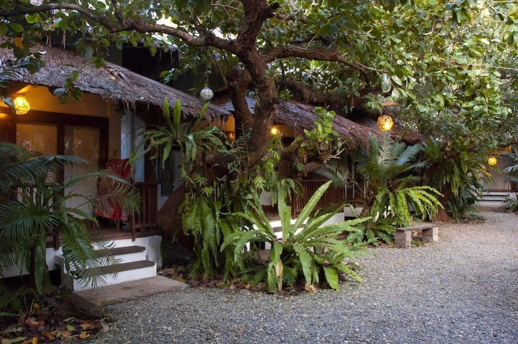 Blue Bayou Bungalows Balabag  Esterno foto